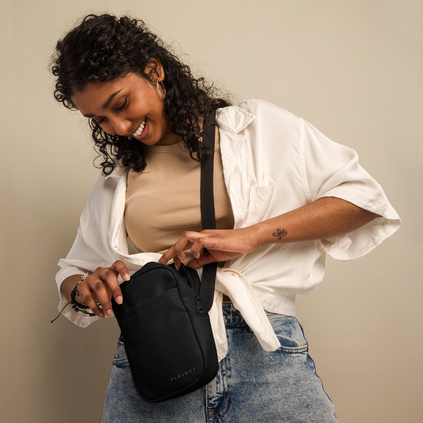 Unisex Water-resistant Crossbody Bag - Black - FLAKOUT